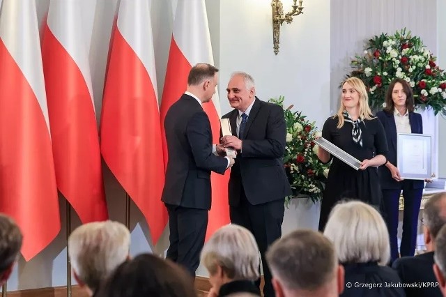 Ivo Łaborewicz jest znawcą regionu dolnośląskiego. Autorem wielu publikacji naukowych i książek o historii i ciekawostkach Kotliny Jeleniogórskiej.