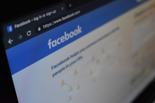 Facebook zablokował konto? Ministerstwo Cyfryzacji rusza z nową usługą i pomoże użytkownikom "zbanowanym" przez Facebooka.