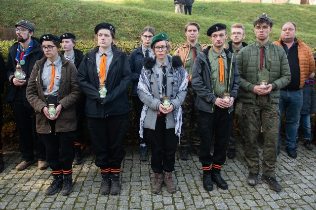 W Poznaniu odbyła się 13. edycja akcji "Zapal znicz pamięci".Kolejne zdjęcie --->