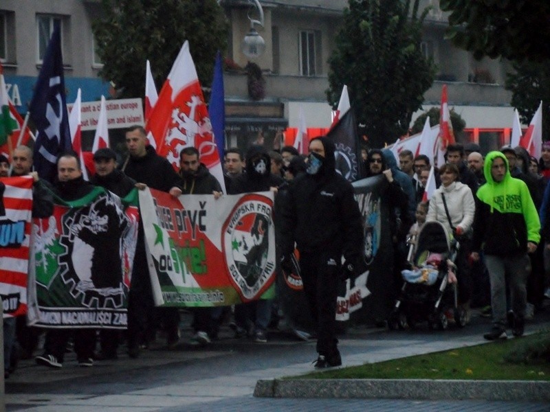 W marszu antyimigracyjnym w Częstochowie wzięło udział ponad...