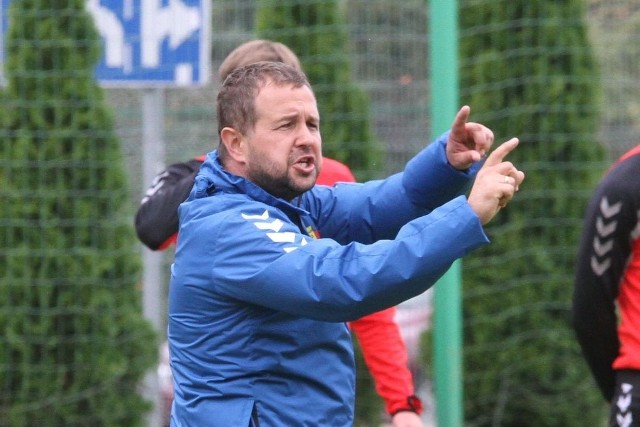 Trener Tomasz Wilman dobrze radzi sobie jako trener Korony Kielce.