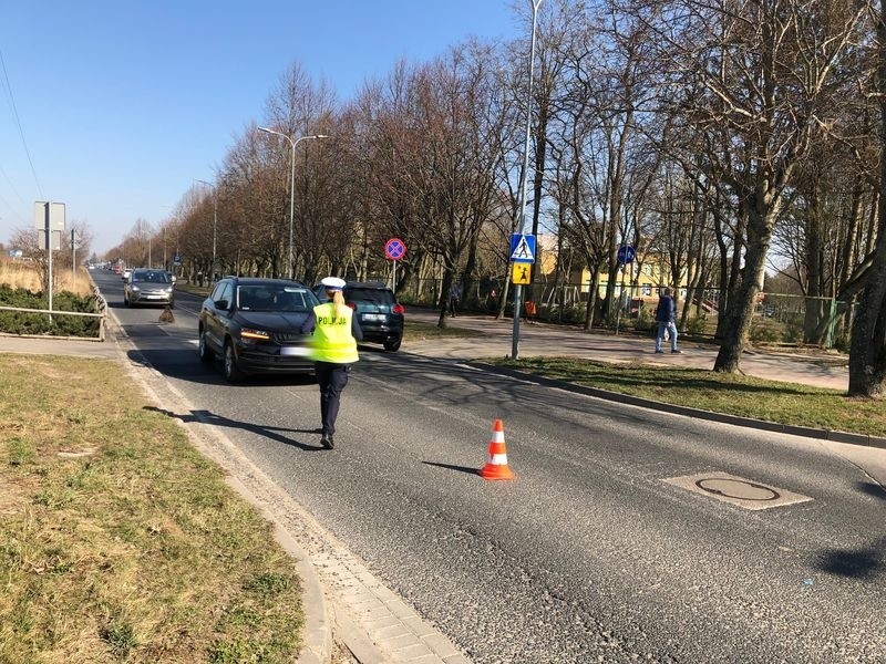 Naćpany kierowca potrącił w Słupsku dwie nastolatki. 37-letniemy słupszczaninowi grożą dwa lata więzienia
