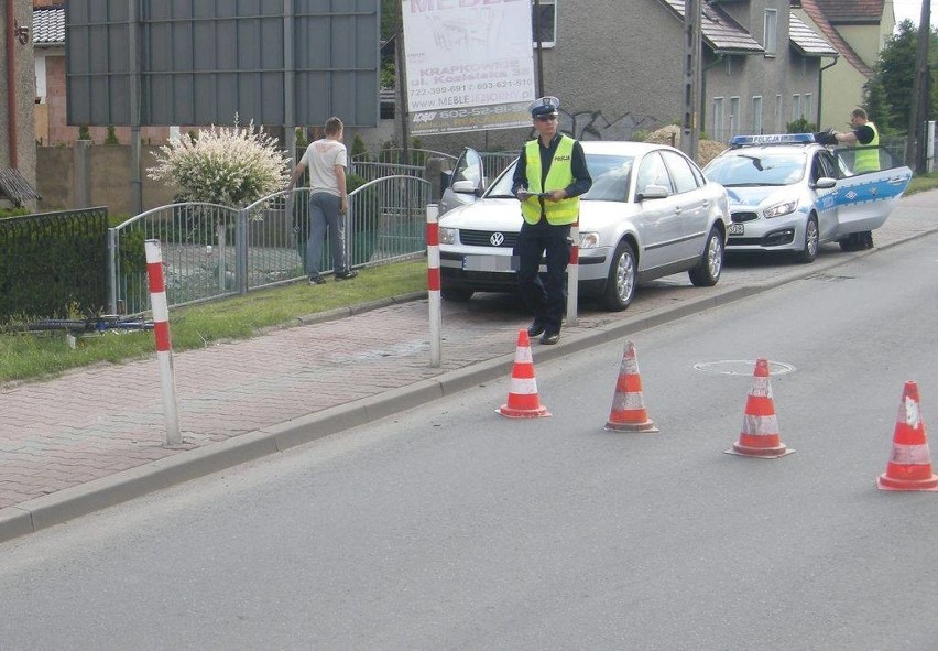 Niesprawny rower i wypadek w Krapkowicach. Rowerzystka ze złamaniami i poważnymi ranami twarzy