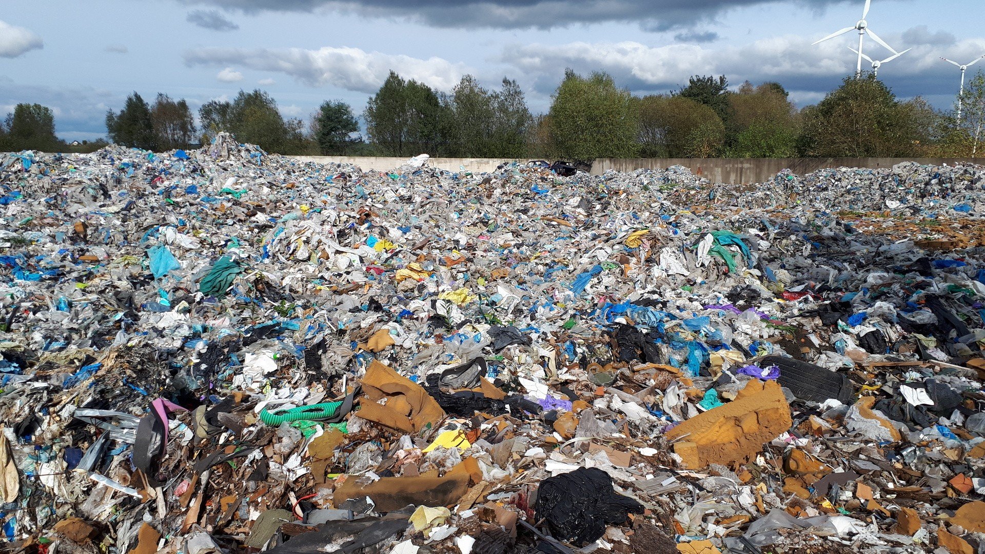 Kujawsko-Pomorskie. W naszym regionie odkrywane są kolejne składowiska  nielegalnych odpadów | Gazeta Pomorska