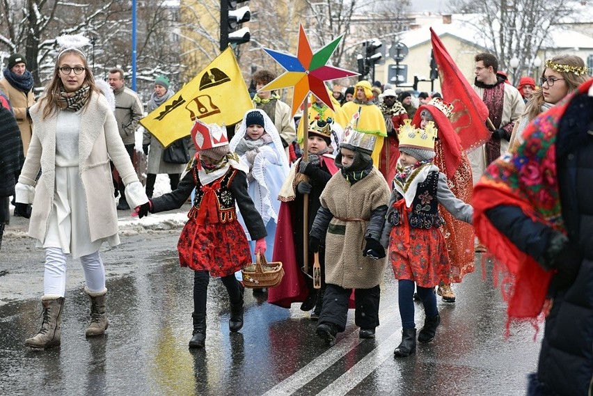 Nowy Sącz. VII Nowosądecki Pokłon Trzech Króli zgromadził tłumy sądeczan [ZDJĘCIA]