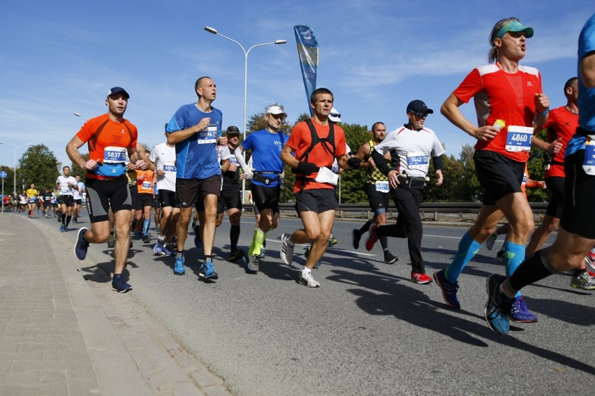 Uczestnicy Maratonu Warszawskiego 2018. Więcej zdjęć...