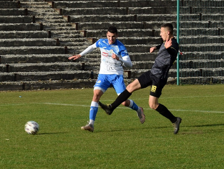 4 liga. Sokół Kamień nie zwalnia tempa. Beniaminek wygrał na wyjeździe z Igloopolem Dębica