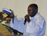 Ksiądz John Bashobora, charyzmatyk z Ugandy, będzie w Pionkach (video)