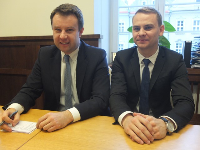 Prezydent Arkadiusz Wiśniewski oraz Marcin Rol, nowy zastępca prezydenta.