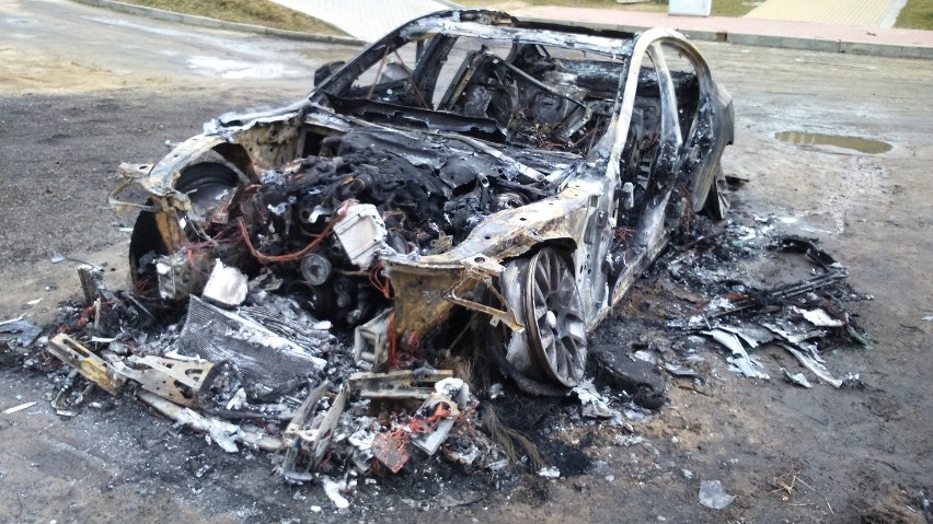 Znów spłonęło auto w Gdańsku [ZDJĘCIA, WIDEO]