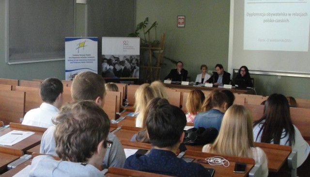 Seminarium odbyło się w Instytucie Politologii Uniwersytetu Opolskiego.