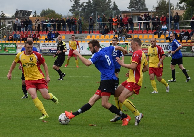 W sobotę na własnym boisku Start Miastko pokonał w lidze okręgowej 3:0 Brdę Przechlewo. Zapraszamy do obejrzenia zdjęć ze spotkania. Relacja z meczu w Głosie Bytowa/Miastka (Głos Pomorza).