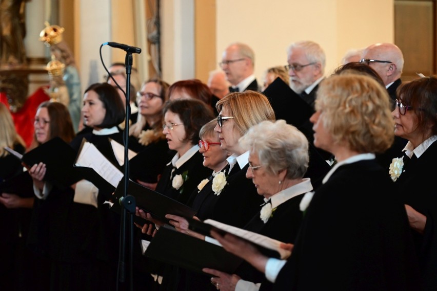 Piękny IX Festiwal Muzyki Sakralnej imienia Józefa Furmanika w Kozienicach. To była prawdziwa uczta dla duszy. Zobacz zdjęcia