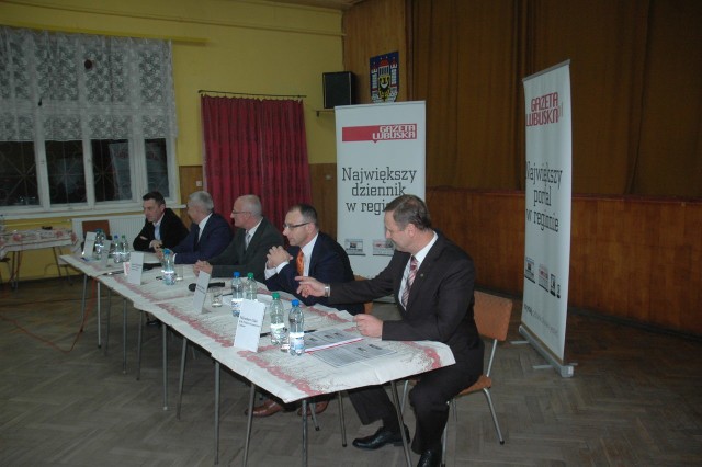 W debacie przedwyborczej wzięli udział (od lewej): Robert Maciąg, Robert Pawłowski, Jacek Kurzępa, Marek Cebula i Mirosław Glaz