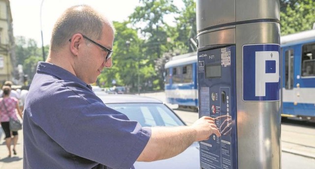 W parkomatach starego typu nie ma ekranów dotykowych. Mają się one pojawić w nowych urządzeniach