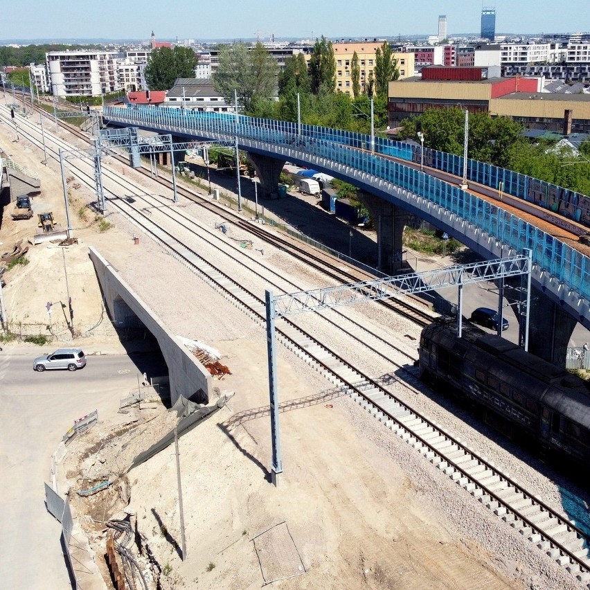 Kraków. Złodziej na wartej miliard złotych inwestycji kolejowej w Krakowie. Chodził z... magnesem