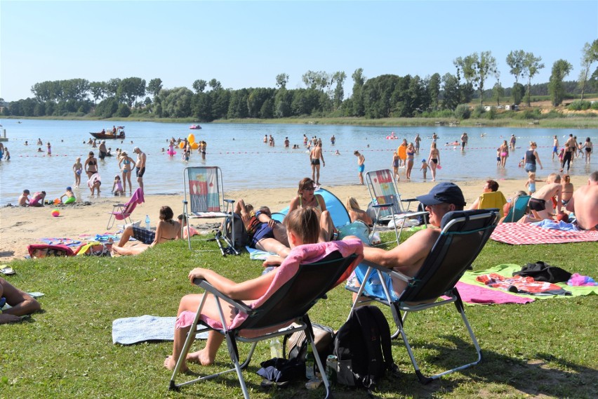 Sporo się działo na plaży w Wąsoszu w ramach akcji...