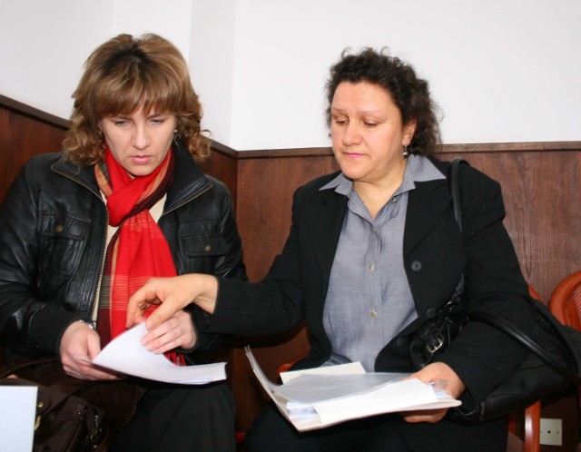 Renata Brączyk i Dorota Oyedemi z komitetu społecznego mieszkańców Radzikowa pojawiły się wczoraj na konferencji Henryka Bieńkowskiego w ratuszu.