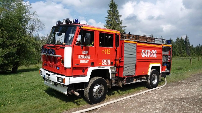 Z kolei jelczem do pożarów jeżdżą strażacy z OSP w Dzianiusz...