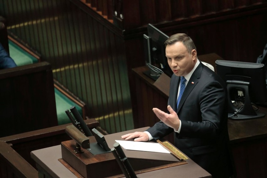 Tomasz Grodzki został marszałkiem Senatu. Ruszył też Sejm nowej kadencji. Nowi posłowie i senatorowie złożyli ślubowanie [ZDJĘCIA] [WIDEO]