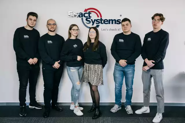 Sześcioro studentów pierwszego roku, w tym troje z Politechniki Częstochowskiej, będzie otrzymywało specjalne stypendia od firmy Exact Systems