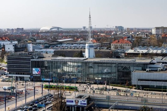 Jak rozwija się Poznań i metropolia poznańska na tle innych polskich miast? W "Raporcie o polskich metropoliach 2019" przygotowanym przez firmę PwC sprawdzono, jak wzrósł w nich Produkt Krajowy Brutto w ostatnich 15 latach (2004-2018). Jak pod tym względem wypadł Poznań i metropolia poznańska? Wiele osób wynik może zaskoczyć. Zobacz ranking ---->