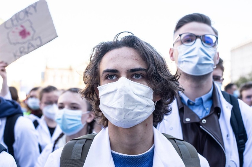 Cały czas brak porozumienia między protestującymi medykami a...