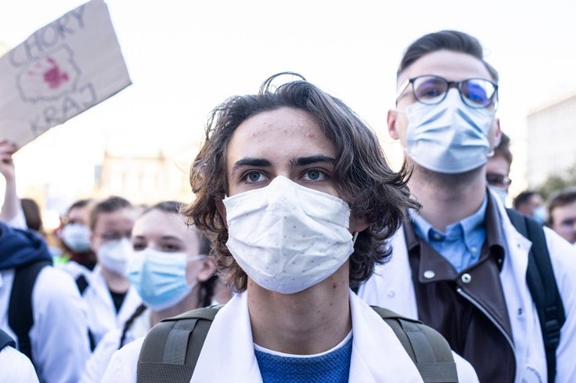 Cały czas brak porozumienia między protestującymi medykami a rządem.