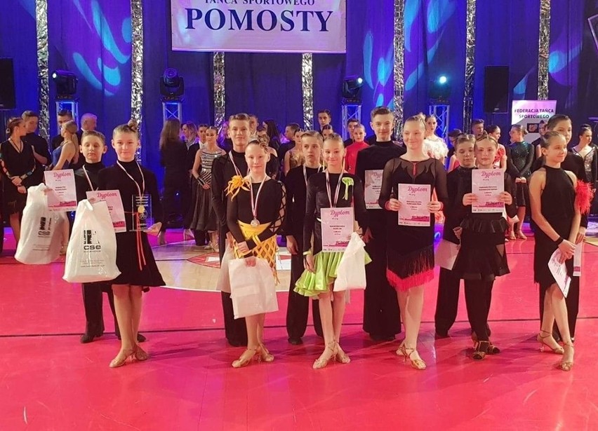 Ostrołęka. UKS Atria: sukcesy tancerzy. Filip Radecki i Klara Radecka z kolejnymi trofeami