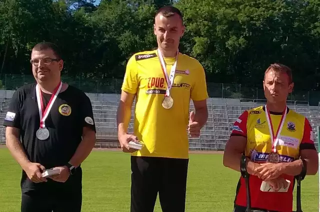 Michał Szafrański z Nieznanowic (w środku) znów najlepszy w kraju.