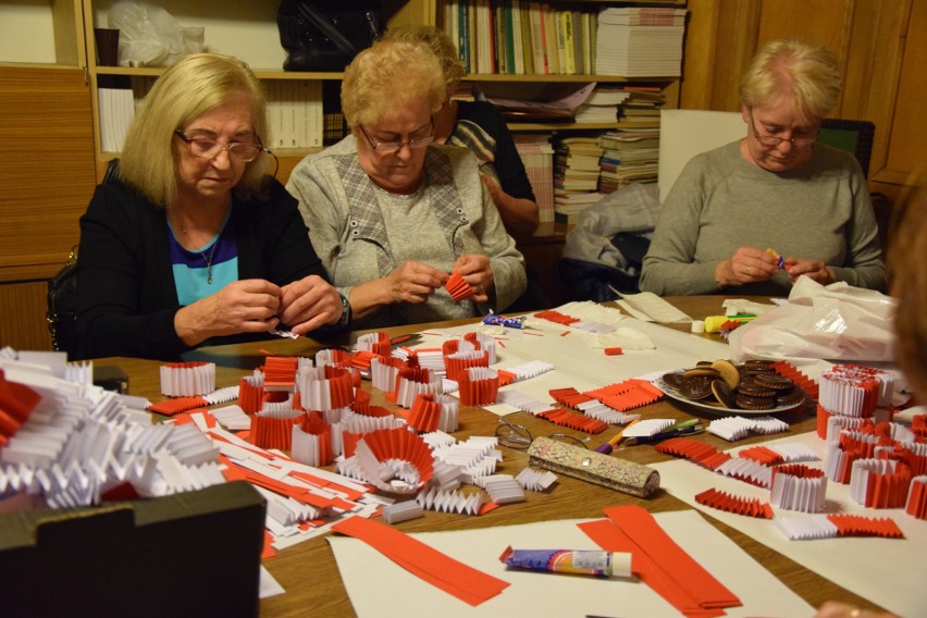 Członkowie Towarzystwa Przyjaciół Przemyśla i Regionu...