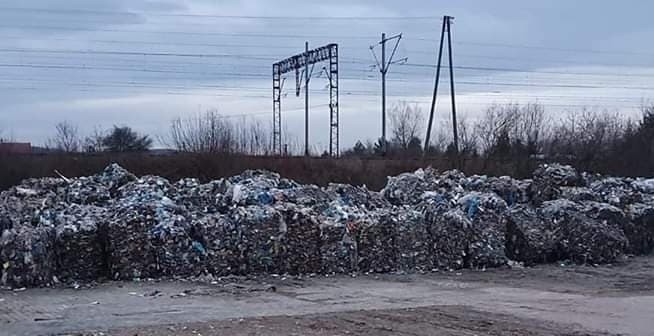Składowisko śmieci w Hureczku.