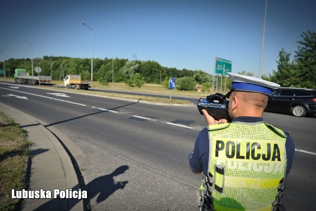 Kierowca audi przekroczył dozwoloną prędkość.o 72 km/h