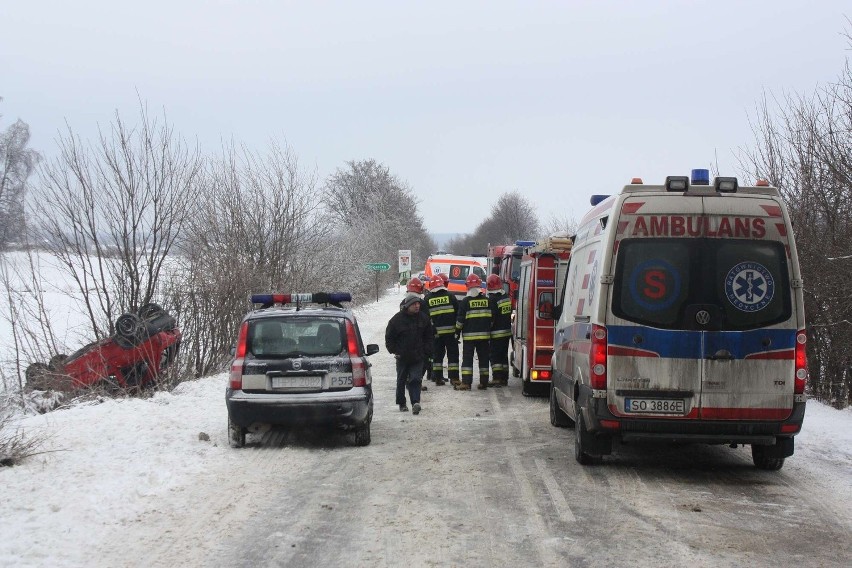 Wypadek w Sadowiu: Nie żyje kierowca [ZDJĘCIA]