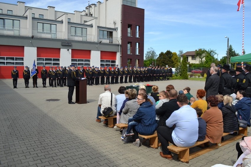 Dzień Strażaka w Komendzie Powiatowej Państwowej Straży Pożarnej w Lublińcu ZDJĘCIA Odznaczenia, wyróżnienia, podziękowania i upominki
