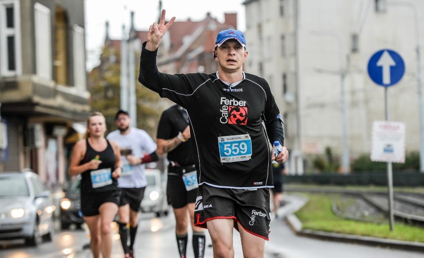 W Garmin Półmaratonie Gdańsk 2020 biegacze zostali...