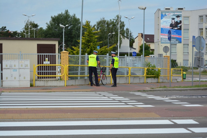 Ostrołęka. Potrącenie rowerzystki na ul. Goworowskiej. Kobieta została zabrana do szpitala. 5.07.2022