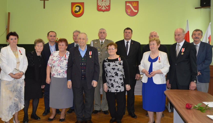 Proszowice. Medale dla matek i ojców żołnierzy