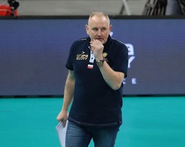 PrzychodziJacek Nawrocki pierwszy trener. Ostatnio Grupa Azoty Chemik Police (ekstraklasa siatkarek)