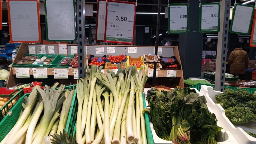 Jak zaznacza szef Śląskiej Izby Rolniczej, ceny warzyw są...