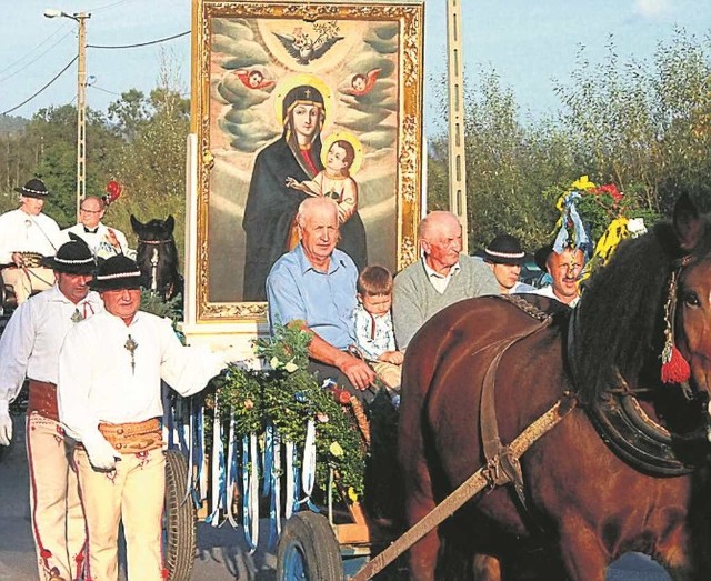 Tak mieszkańcy Tokarni powitali obraz tydzień temu