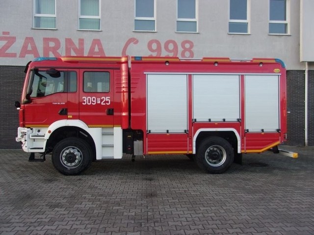 Nowy samochód ratowniczo - gaśniczy dla strażaków mosińskiej jednostki