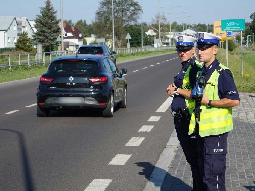 Policjanci z Wydziału Ruchu Drogowego koszalińskiej komendy...