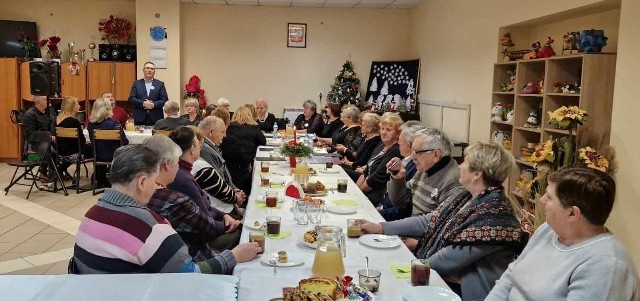 W Smogorzowie seniorzy mieli spotkanie noworoczne z burmistrzem.