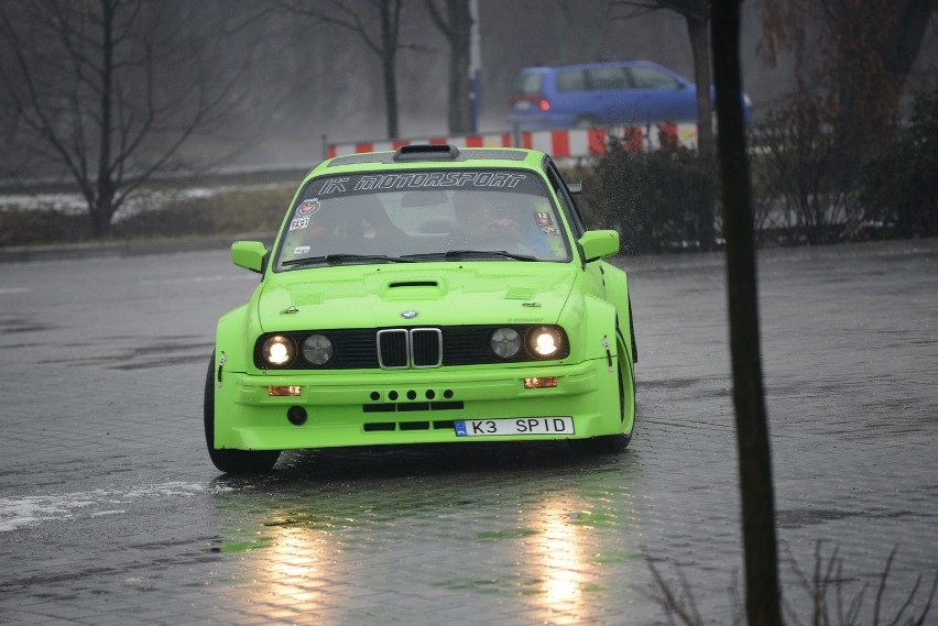 WOŚP 2016 w Krakowie. MotoOrkiestra dla fanów samochodów [ZDJĘCIA]