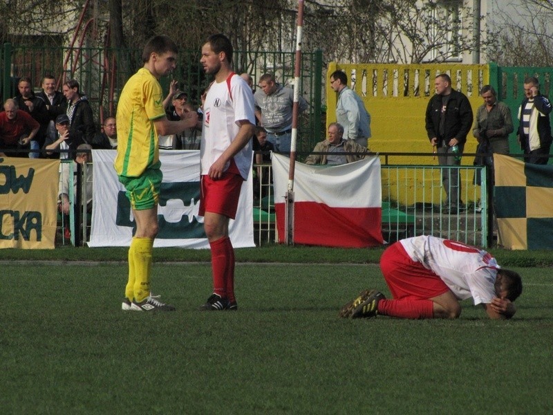 KS Ostrovia Ostrów Mazowiecka - Nadnarwianka Pułtusk