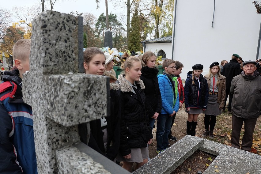 Chorągiew Białostocka ZHP odwiedziła cmentarz farny (zdjęcia, wideo)
