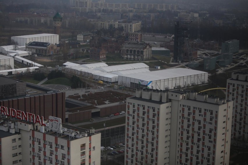 Tymczasowe pawilony na COP24 w Strefie Kultury, stan na...