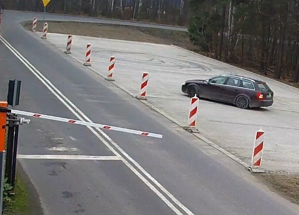 O dalszym losie nieodpowiedzialnego kierowcy zadecyduje sąd. Za popełniony czyn grozi mu kara do 5 lat pozbawienia wolności.