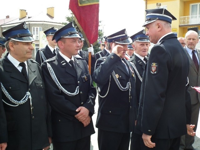 Medale wręczał między innymi Zbigniew Gołąbek, wiceprezes OSP na Mazowszu.  